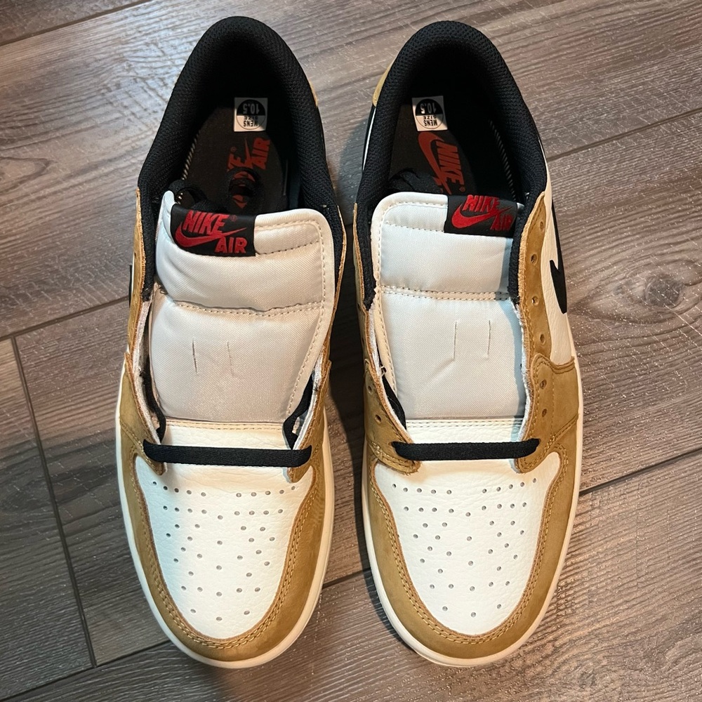 NIB Nike Sneakers Shoes Air jordan1 Low Rookie Of The Year CZ0790-107  Men 10.5